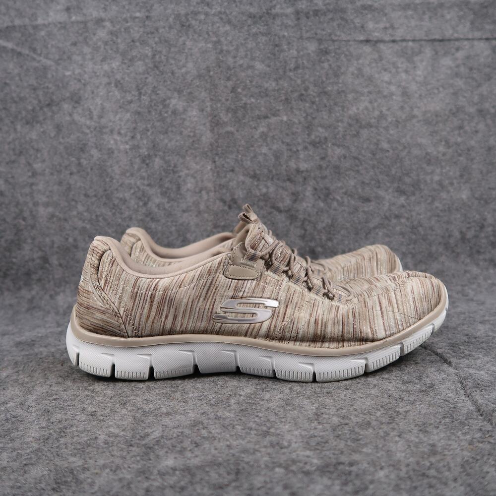 Skechers Shoes Womens 8.5 Casual Slip On Sneaker Relaxed Fit Memory Foam Game On